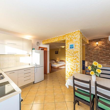Rajcic Apartments Rogoznica  Rom bilde