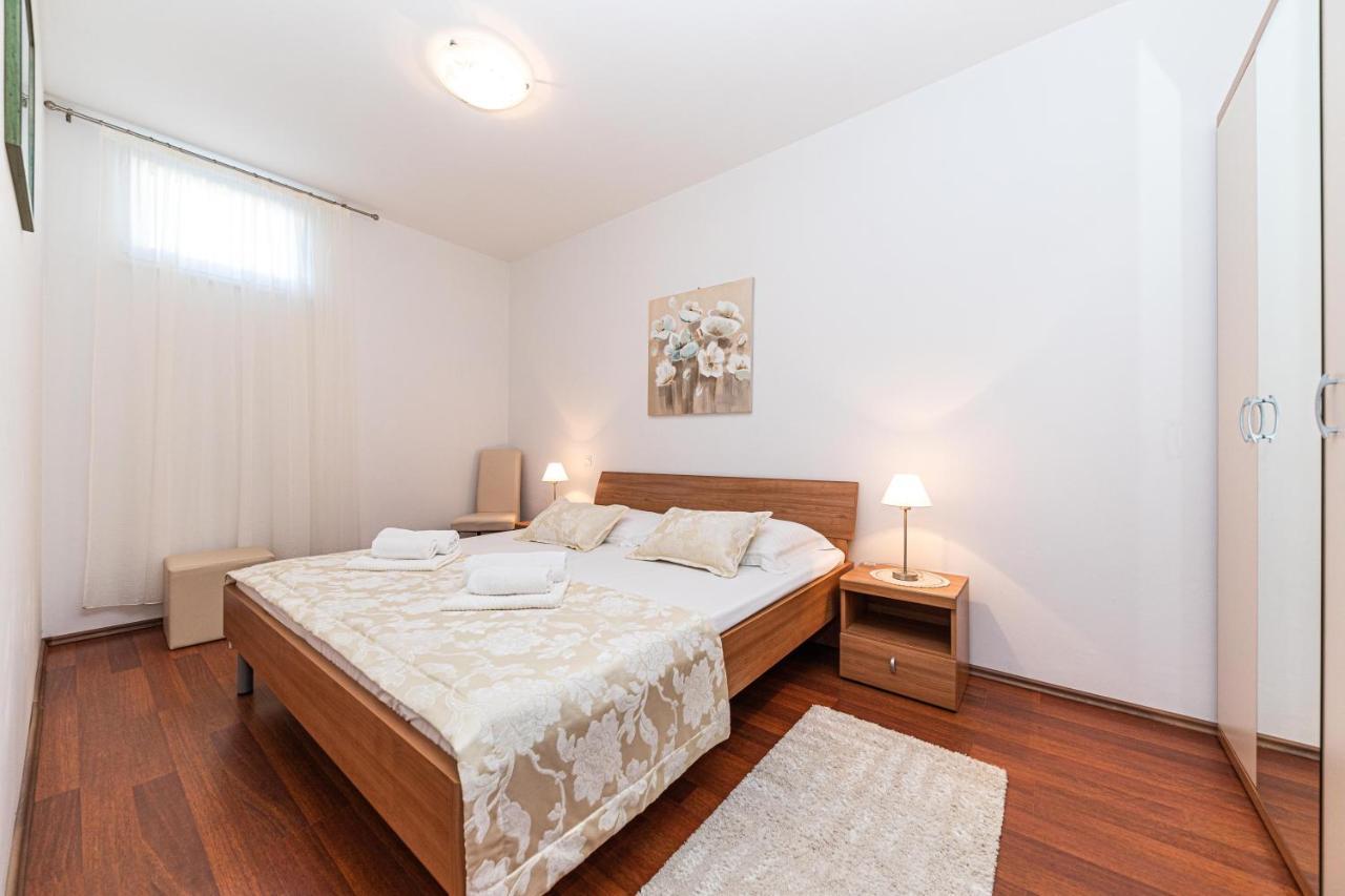 Rajcic Apartments Rogoznica  Eksteriør bilde