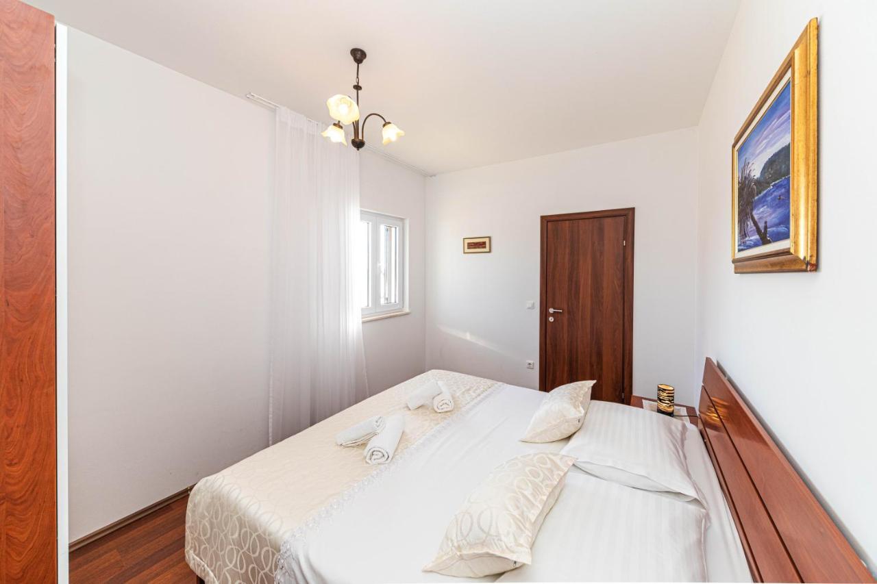 Rajcic Apartments Rogoznica  Eksteriør bilde