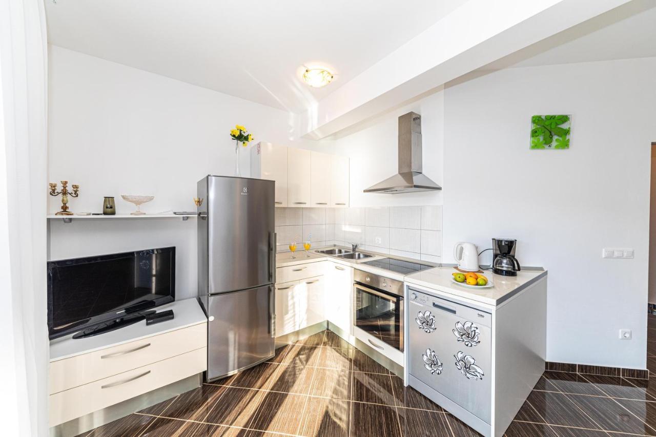 Rajcic Apartments Rogoznica  Eksteriør bilde