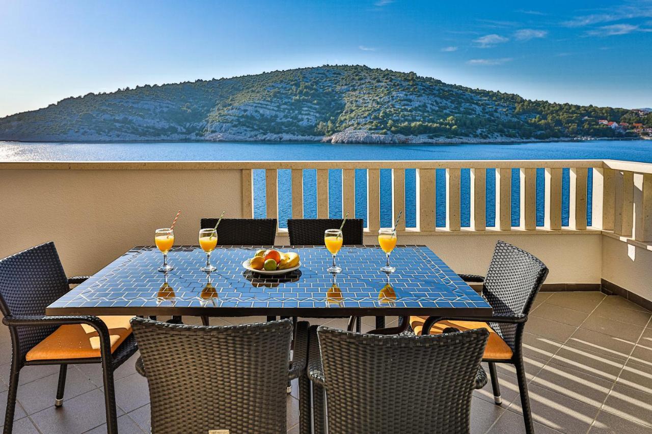 Rajcic Apartments Rogoznica  Eksteriør bilde