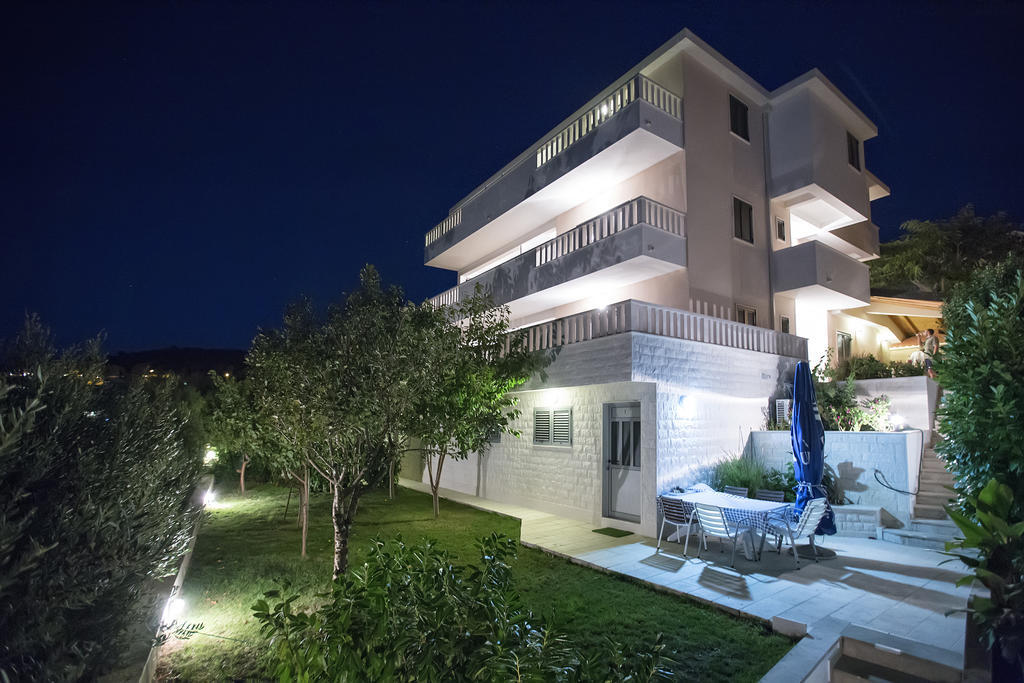 Rajcic Apartments Rogoznica  Eksteriør bilde